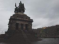 Koblenz - monument ter nagedachtenis aan keizer Wilhelm 1