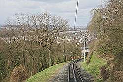 Königswinter - met de tandradbaan de 'Drachenfels' op