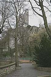 Königswinter - boven op de 'Drachenfels' (of Drakenrots) ; overblijfselen van kasteel Drachenfels