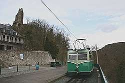 Königswinter -  'Drachenfels'; terug naar de stad