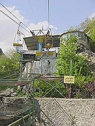 Darband street - aankomst bij het bergstation