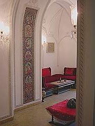 Het Sahebqaranieh paleis - zitkamer