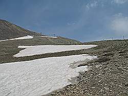 Tochal tele cabin - de weg naar de top (ongeveer 4000 meter hoogte)