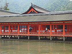 Miyajima - Itsukushima tempel; deze keer in het water