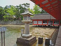 Miyajima - Itsukushima tempel; deze keer in het water