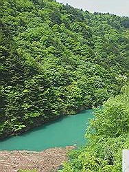 Kamikochi - uitzicht vanuit de bus naar Kamikochi