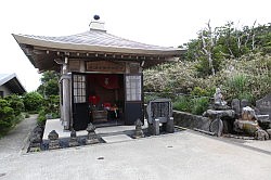 Hakone - bergstation Owakudani; tempel