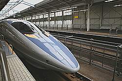 Hiroshima - met de hogesnelheidstrein (shinkansen) van Osaka naar Hiroshima