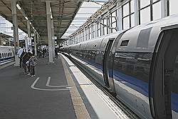 Hiroshima - met de hogesnelheidstrein (shinkansen) van Osaka naar Hiroshima