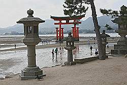 Miyajima - de torii van de Itsukushima tempel