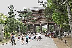 Nara - toegangspoort van een tempel