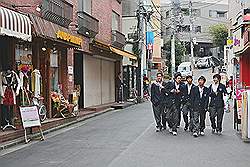 Harajuku - jongeren in schooluniform