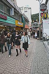 Harajuku - jongeren; extreem gekleed volgens Japanse begrippen