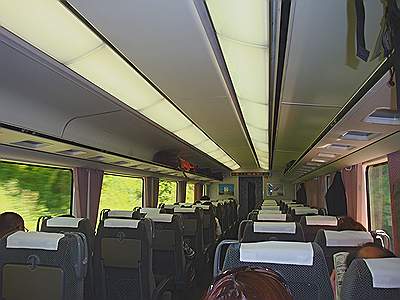 Japan - Limited Express trein; interieur