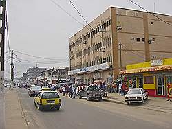 Douala- straat in business district