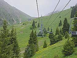 Chimbulak - bergen met kabelbaan