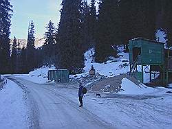 Bergtocht in de winter - bijna terug in Chimbulak