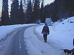 Bergtocht in de winter - bijna terug in Chimbulak