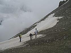Great Almaty Peak - sneeuw op 3480 meter hoogte