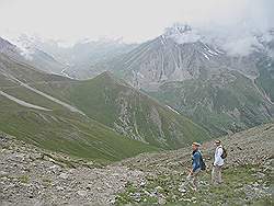 Great Almaty Peak - tot 3480 meter hoogte kan je eenvoudig komen. Daarna wordt het heel erg steil; tijd om terug te lopen