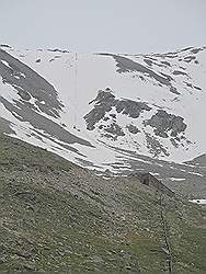 Great Almaty Peak - dorpje op 3300 meter hoogte met een iets hoger gelegen mijn