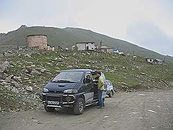 Great Almaty Peak - terug bij de auto op 3300 meter