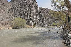 Charyn Canyon - de Charyn rivier