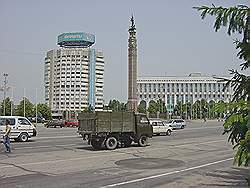 Almaty - republiek plein, geschikt voor de 1 mei parade