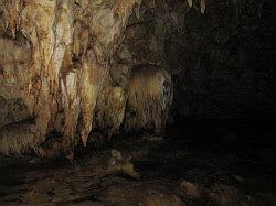 Biak na Bato - Santol cave (grot)