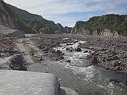 Mount Pinatubo - met de Jeep naar het begin van het looppad