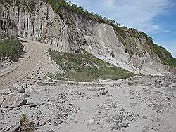 Mount Pinatubo - de nieuw aangelegde weg