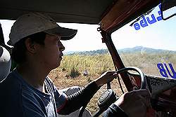 Mount Pinatubo - met de Jeep naar de voet van de berg; de chauffeur (18?)