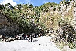 Mount Pinatubo - aan de voet van de berg; nu verder lopen