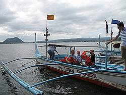 Taal meer - de boot naar het eiland