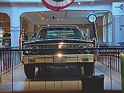 Henry Ford museum - de auto waar President Kennedy in werd vermoord