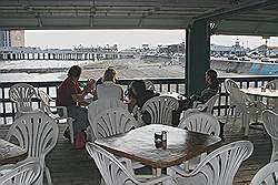 Galveston - de 'ocean grill' pier met een terras boven de zee