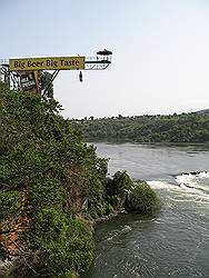 Jinja Nile resort - hut naast het resort; bungee jumpen?!