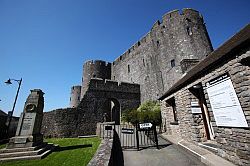 Pembrokeshire Coast Wales - Pembroke Castle