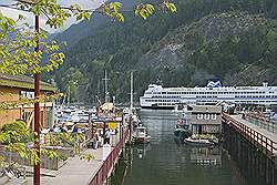 Horseshoe Bay - haven met veerboot naar Vancouver Island en restaurant 'The Boathouse'
