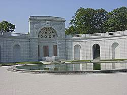 Arlington cemetary - monument voor de vrouwen in het leger