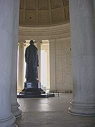 Het Jefferson Memorial - het standbeeld van Jefferson